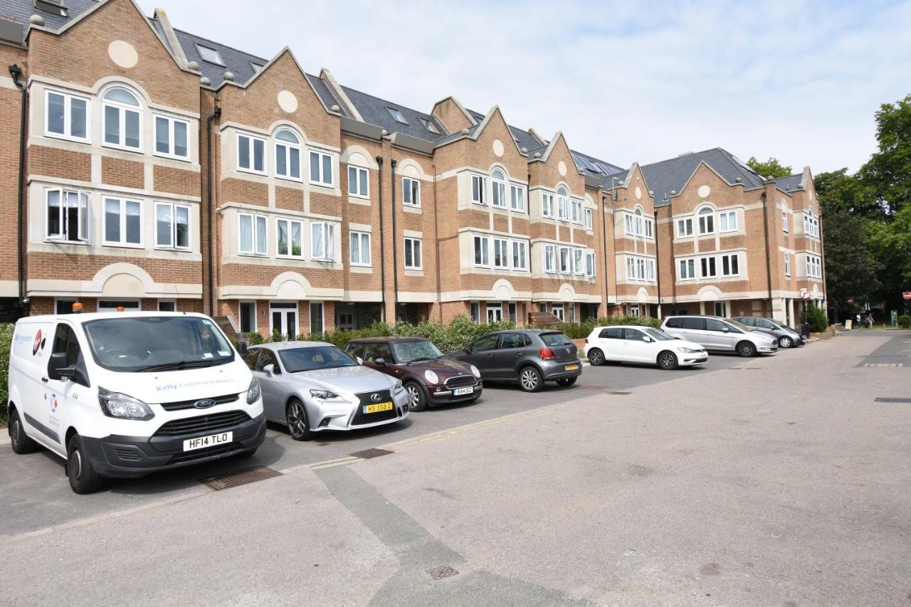 Northside Apartments Ealing London Exterior photo